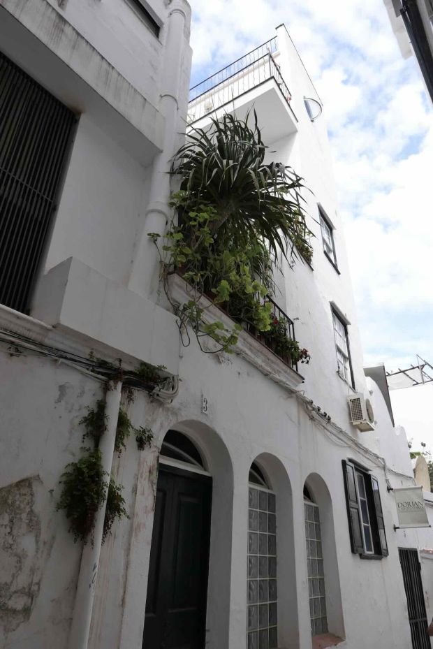 DO01006109 ganzseitig darstellen